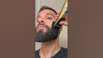 Beard Fade part 2 🧔🏻🔥 what do you guys think about this beard style!? ⬇️ #barber #beardseason