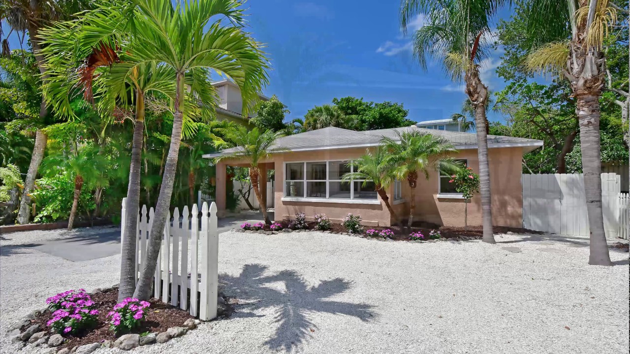 My SOLD Listing! 2906 Gulf Drive, Holmes Beach, FL 34217. SOLD at 93% of Listing price!