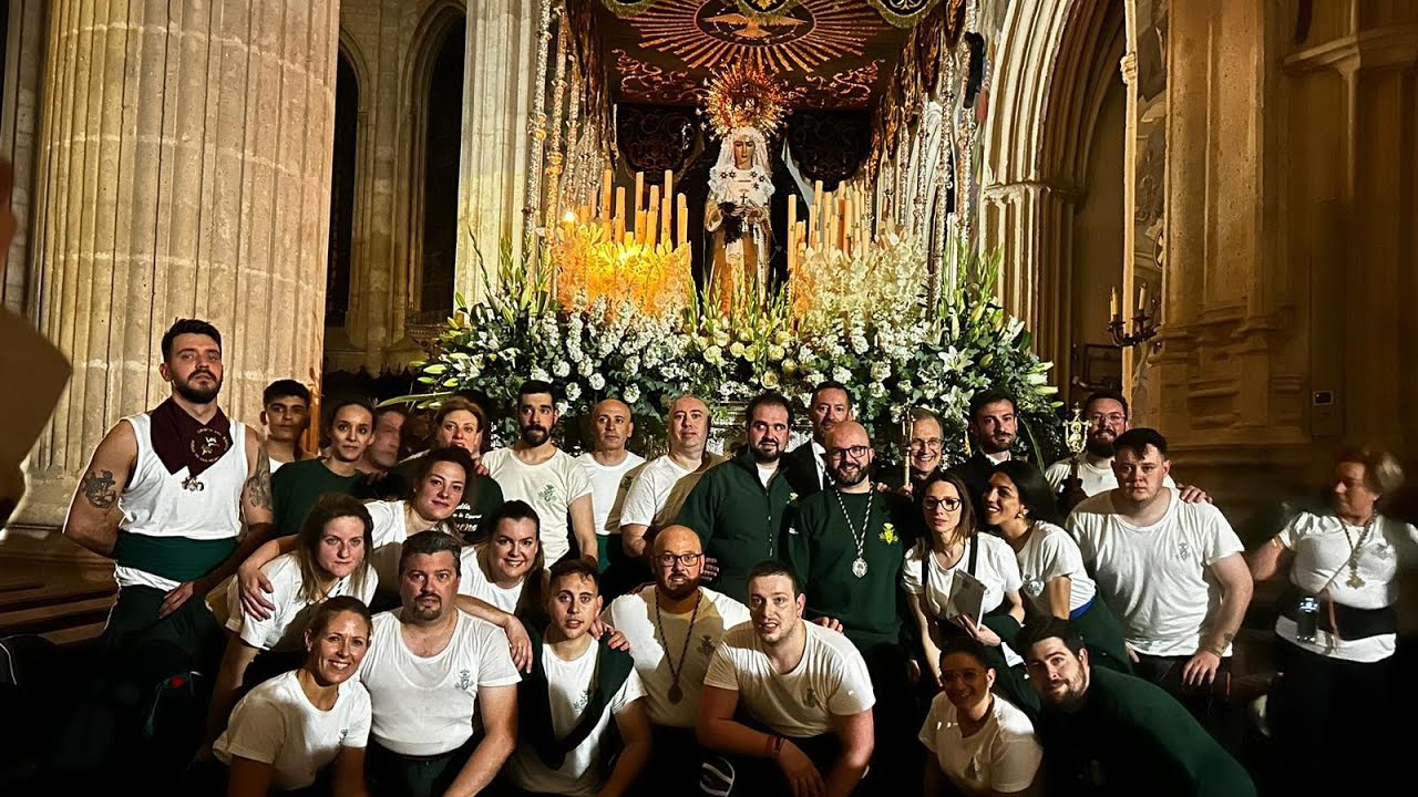 Momentos de la Esperanza Macarena el Viernes Santo Albacete 2023
