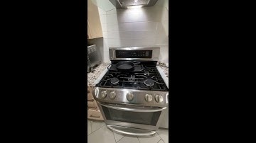 LG Oven F9 Error Easy Temporary Fix (Use broil, wait, then use bake)
