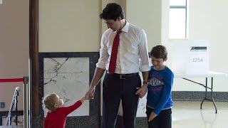 Justin Trudeau casts ballot in Montreal with his family