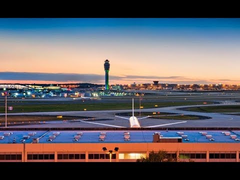 Βίντεο: Έχει διεθνές αεροδρόμιο το Ρίνο;