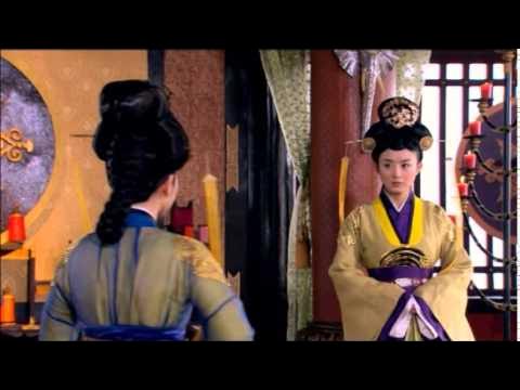 Армян әйелі YouTube желісінде жалаңаш шешіндіріп жатыр.