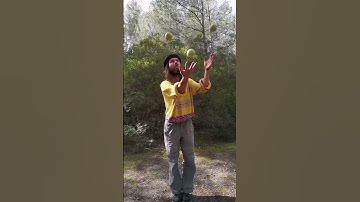 Thumbnail of 🎵 Amigos - Richard Houghten #Juggling #FlowArts #Flowlexgo
