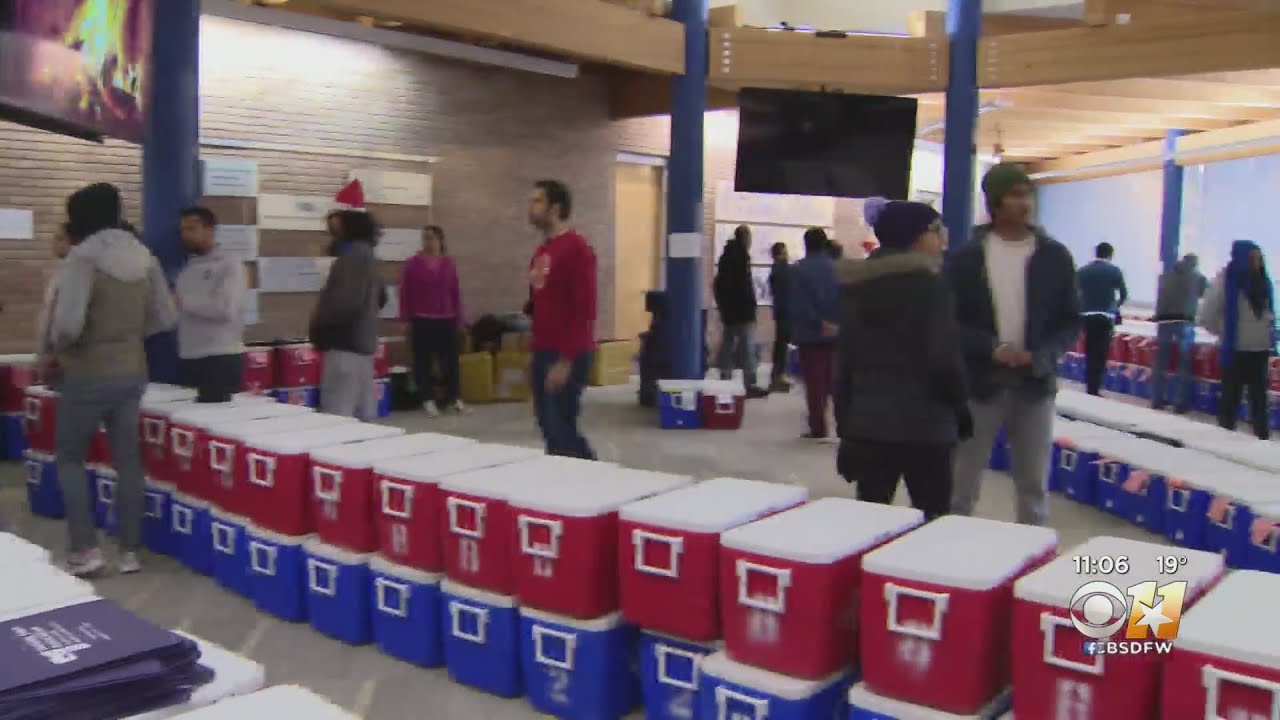 Meals on Wheels volunteers spread holiday cheer to seniors across North ...