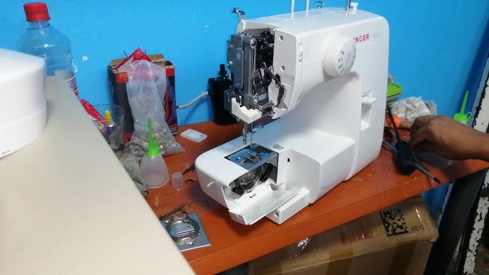 Máquina de coser Singer 1306