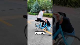 Pria Ini Ubah Sepedanya Jadi Mesin Goyang Pantat