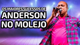 Relembre os maiores sucessos de Anderson Leonardo com o grupo Molejo