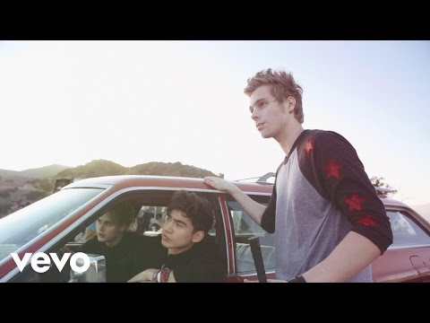 5 Seconds of Summer – Amnesia (Behind The Scenes)