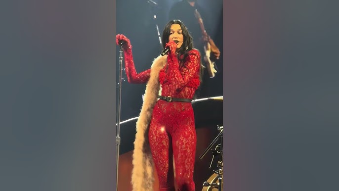 Me Gustas Tu ~ Dua Lipa📍Madrid, Spain - YouTube