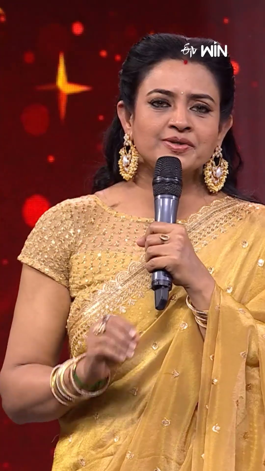 #shorts - బాధ్యతలేని ప్రేమ, ప్రేమ లేని బంధం ఎక్కడికి చేరుకోదు..! #sridevidramacompany #varsha