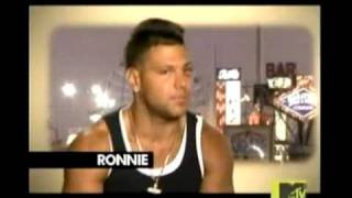 Ronnie from Jersey Shore beating up this LOSER with the FIST PUMP 2010