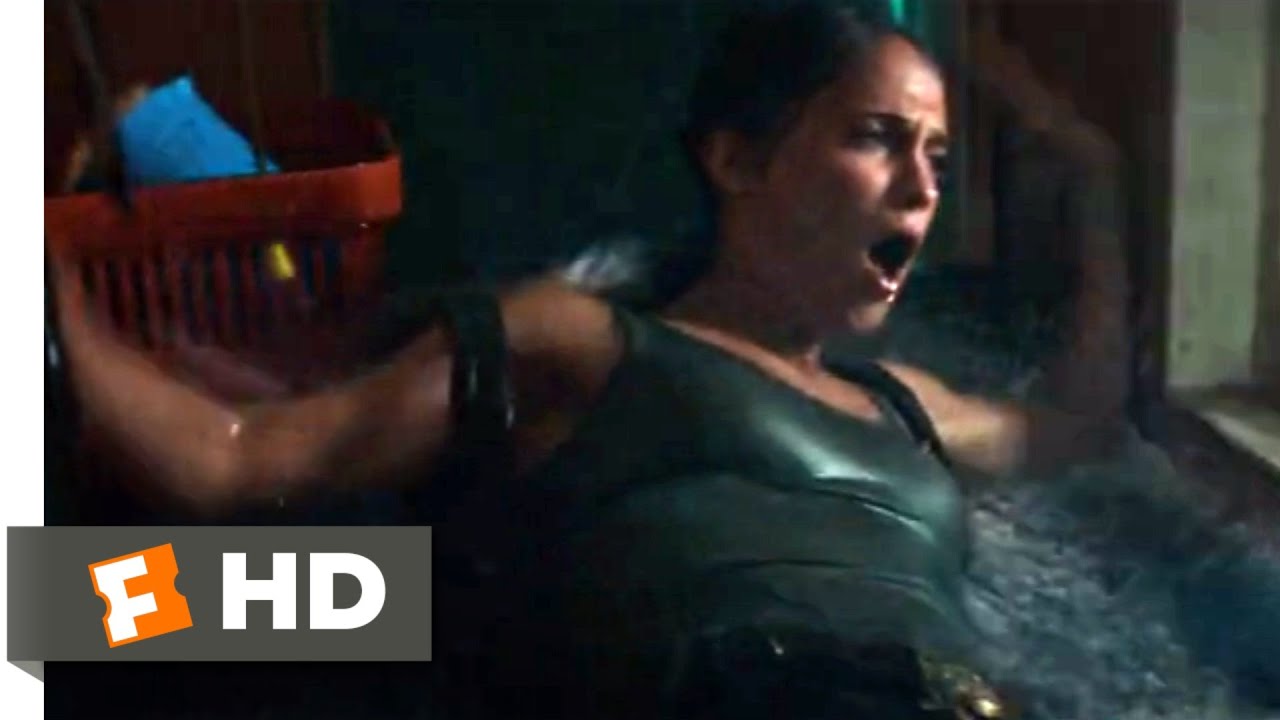  Tomb Raider (2018) - The Boat Crash Scene (2/10) | Movieclips