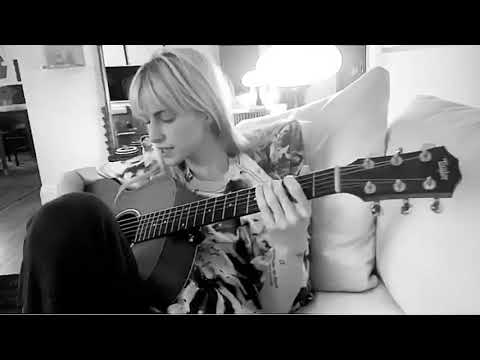 Hayley Williams Wait On Acoustic
