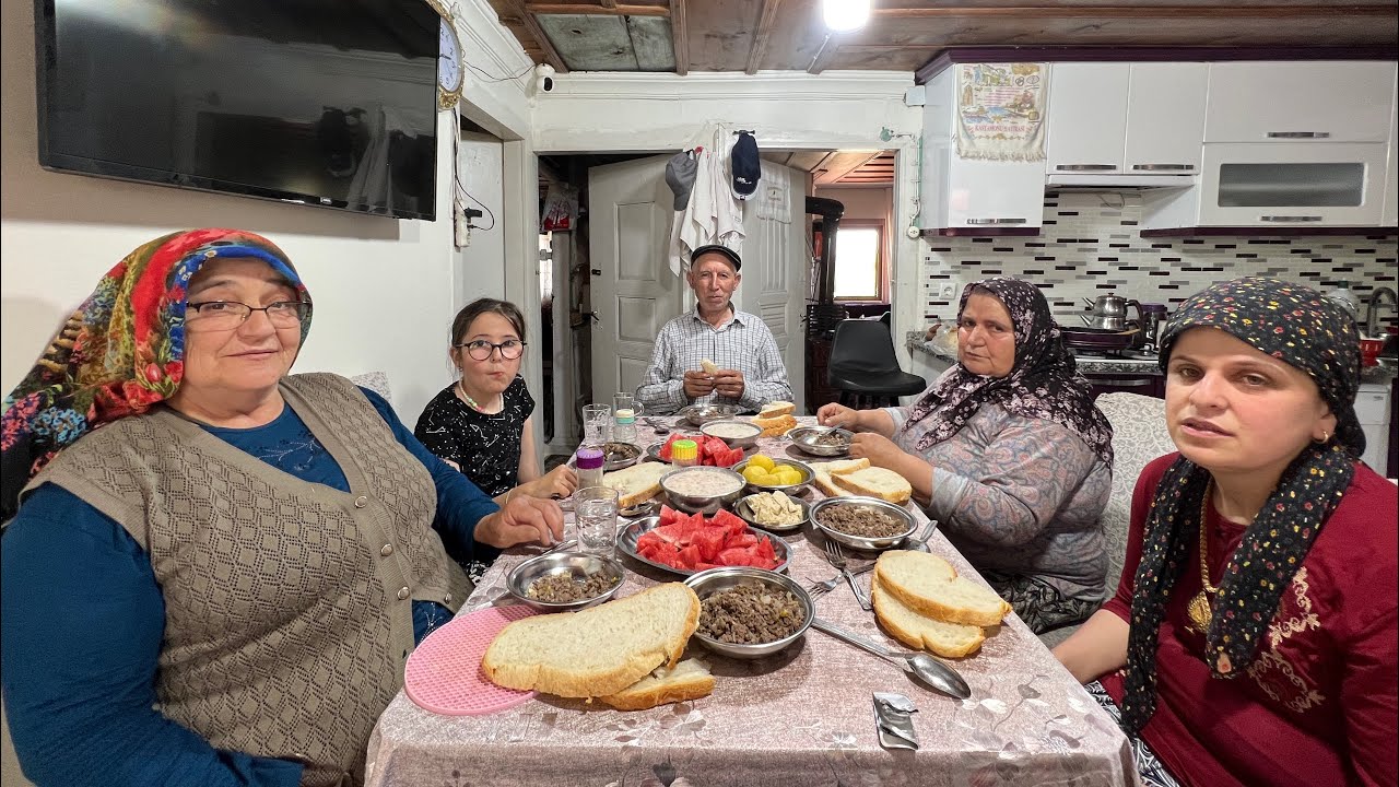 Öğlen yemeği Şadiye Anne yemekleri