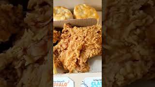 KFC $20 Fill Up Box! Leaves a little bit to be desired but still Bomb AsF! #kfc #chickenfried