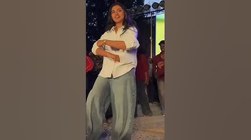 Mamitha Baiju Stunning Dance on Oorum Blood 💃🔥 Performance! #OorumBlood #MamithaBaiju #Ytshorts