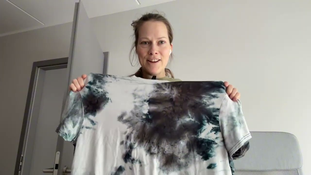 Наследство для беременных: что отдаю будущим мамам? Платья, бандажи, штаны и даже фитбол