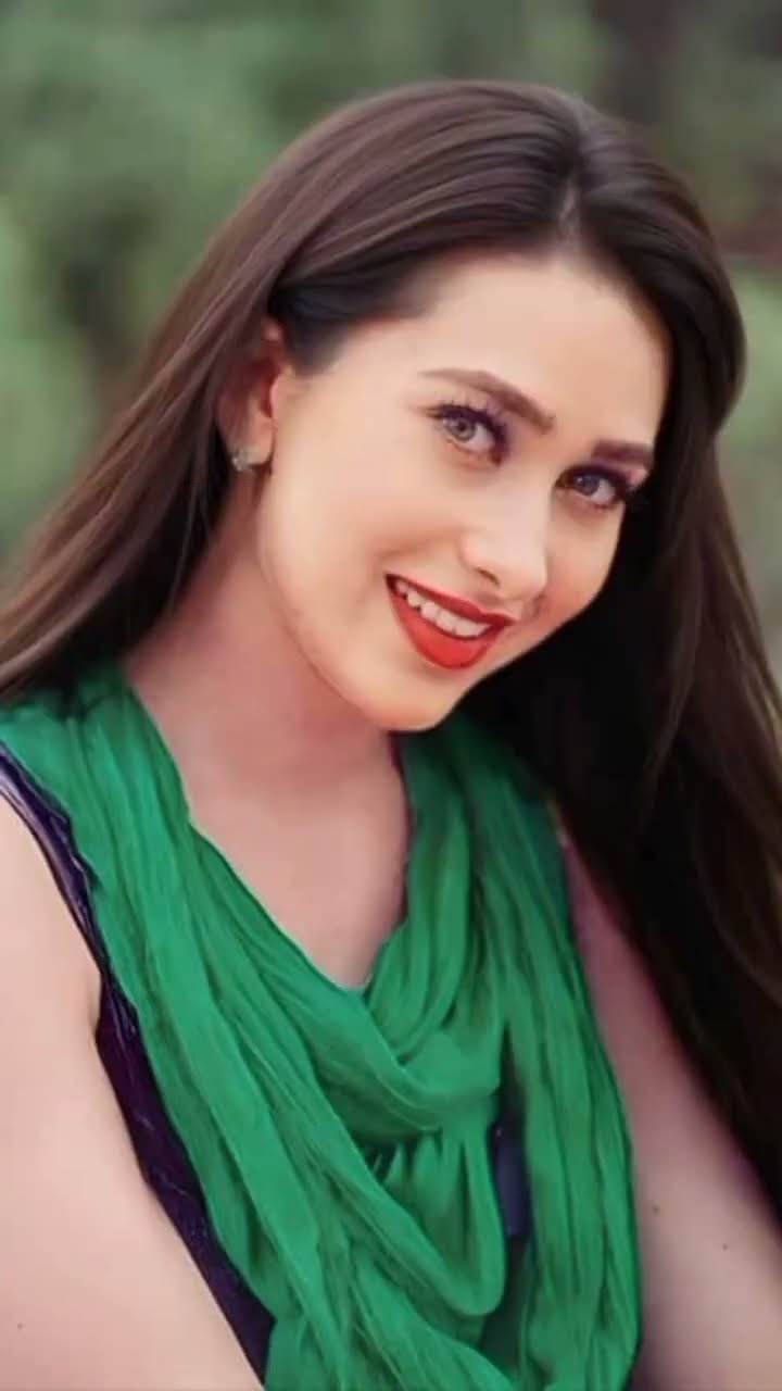 Karishma Kapoor with other actors ♥️???#shortvideos #susbsribe #love #trending