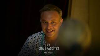 Celebrity Eric Stough, drejtor i animacionit&producent i South Park viziton Kosovën Wealth