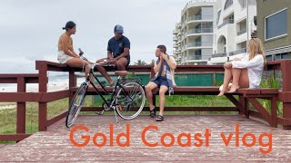 10 DAYS IN GOLD COAST VLOG | beach swim spots, cafes bars restaurants | Mermaid Beach Burleigh Heads