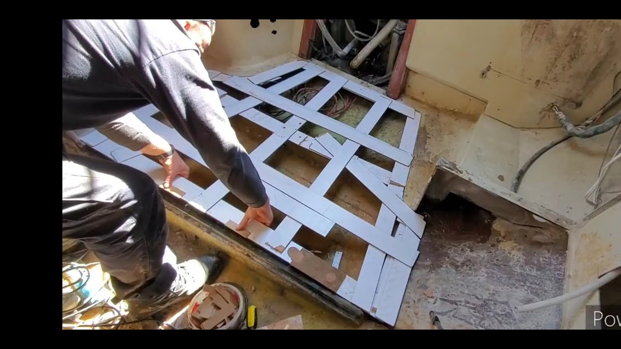 ⁣C&C 36 Ep 20: 1er morceau de plancher.