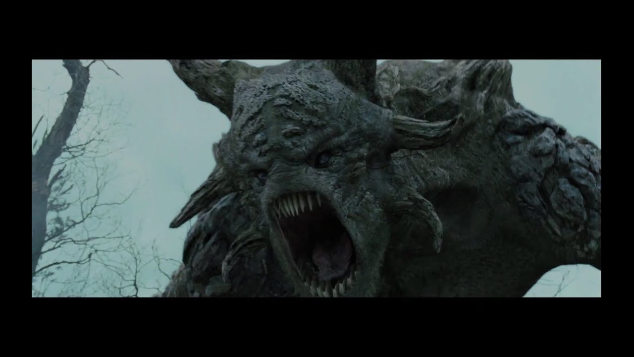 Snow White and the Huntsman On the Set Battling the Snow White and the Huntsman On the Set Battling the