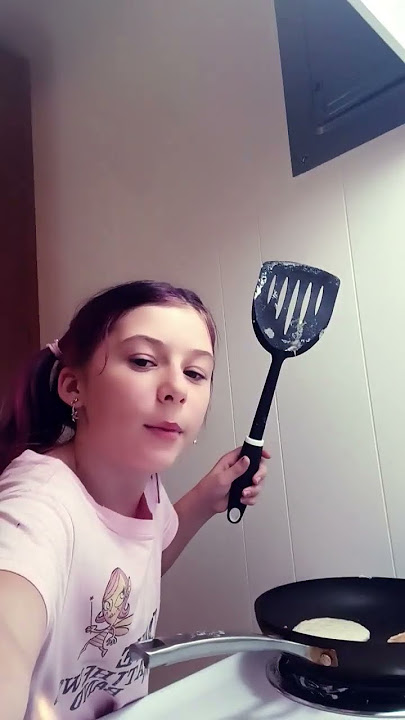 Make pancakes for dinner with Maya.Hope I don't burn my song