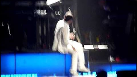 NKOTB Richmond Click Pose Off