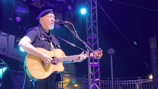 Watch Richard Thompson The Ghost Of You Walks video