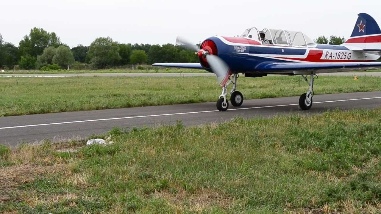Яковлев Як-52 на Kuban AirShow 2013