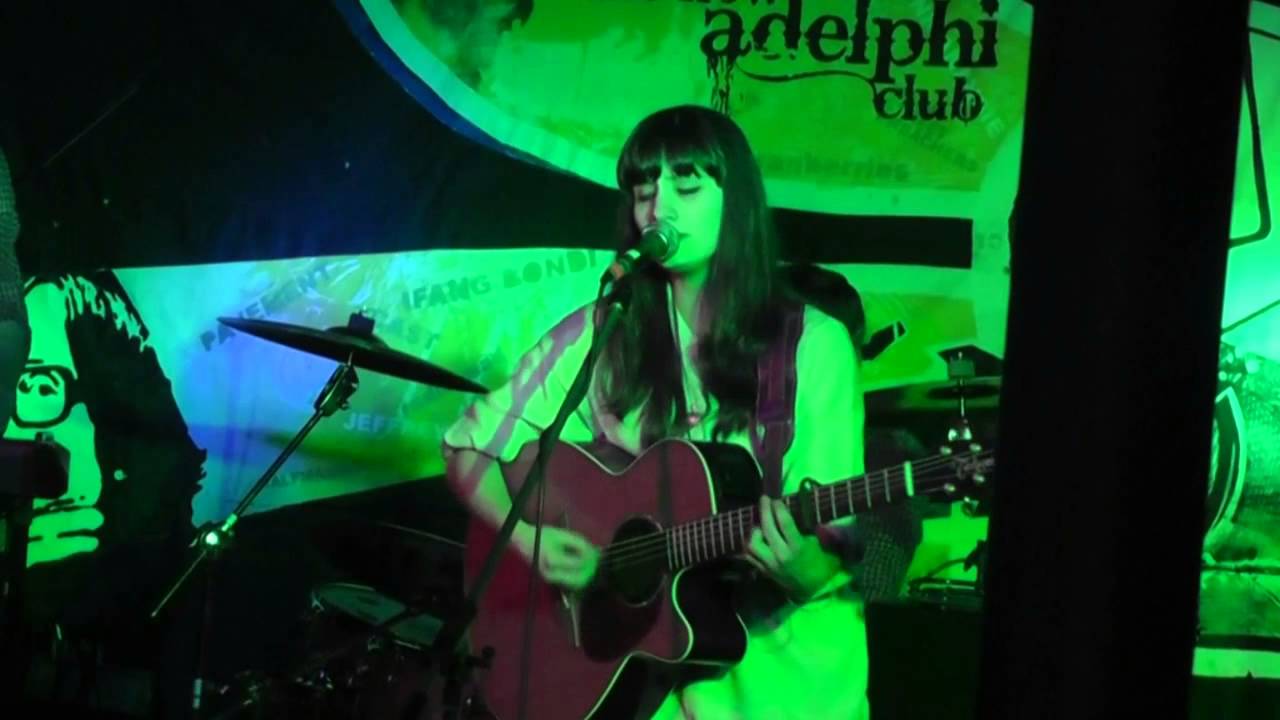 Ellen and the Escapades - When the Tide Creeps In - Hull Adelphi - 30/03/13