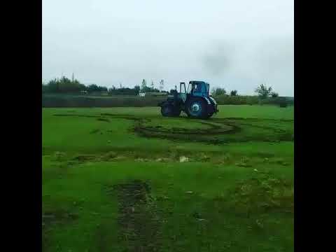 Avtos traktor