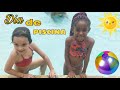 Laurinha brincando na PISCINA com a amiguinha Sarah muita diversão na piscina