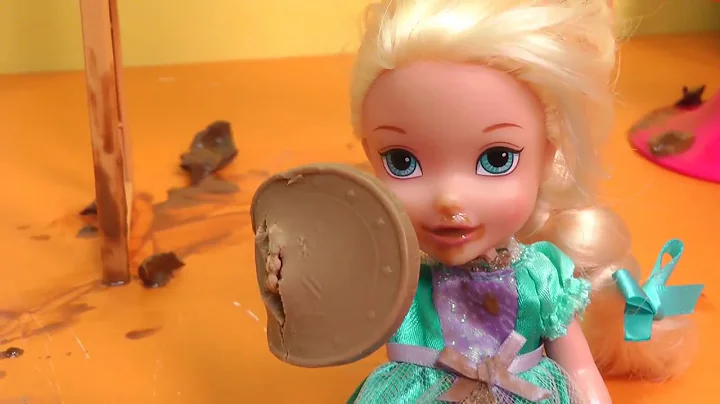 CHOCOLATE Mess ! Elsa & Anna toddlers   One gets G...