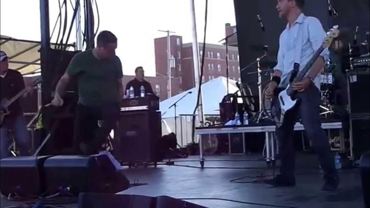 BoysetsfireTwelve Step Hammer ProgramLive Bamboozle Festival in