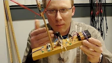 (#0137) Simple AM Transmitter Built on a REAL Breadboard