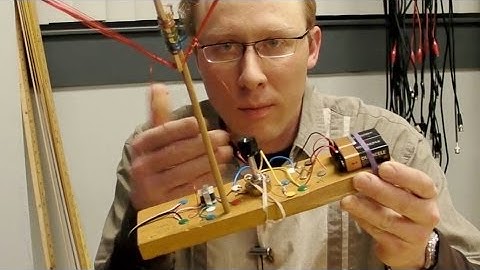 (#0137) Simple AM Transmitter Built on a REAL Breadboard