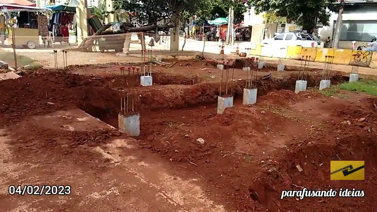 Estação do BRT na Av. Goiás/Anhanguera. Centro de Goiânia.