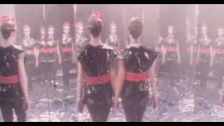 Miniatura del video "A Flock Of Seagulls - I Ran (So Far Away) [1982]"