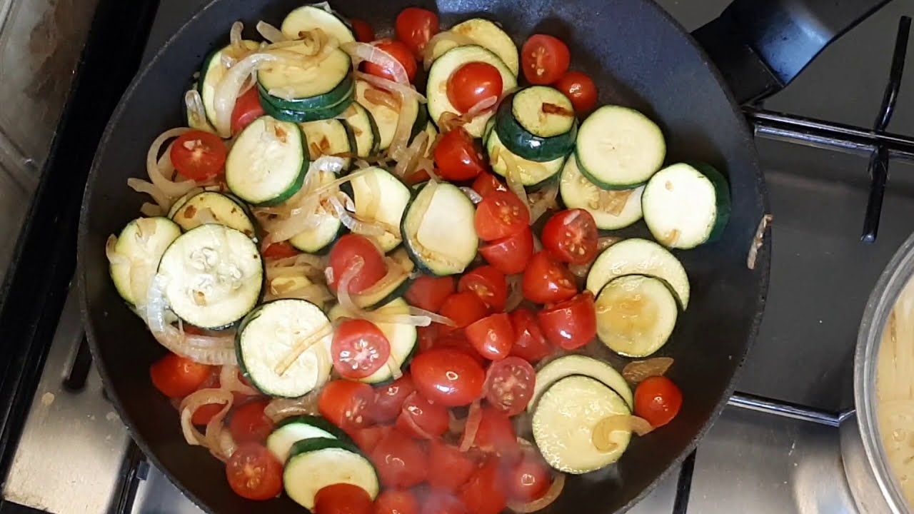 פסטה זוקיני ועגבניות שרי