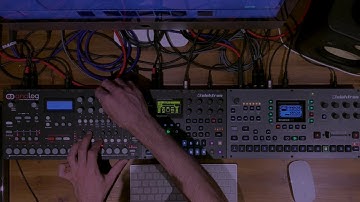 Surrounded - Live Performance Elektron Analog four, Digitone and Octatrack