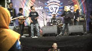 Download Lagu Trie Utami - Kau datang (cover) stage performance MP3