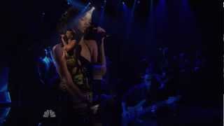 Rihanna -- Stay (Saturday Night Live 12/11/10) ORIGINAL VOICE