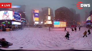 LIVE: Powerful Winter Storm Hits NYC as Skyline Braces for Extreme Weather | DWS News | AL14