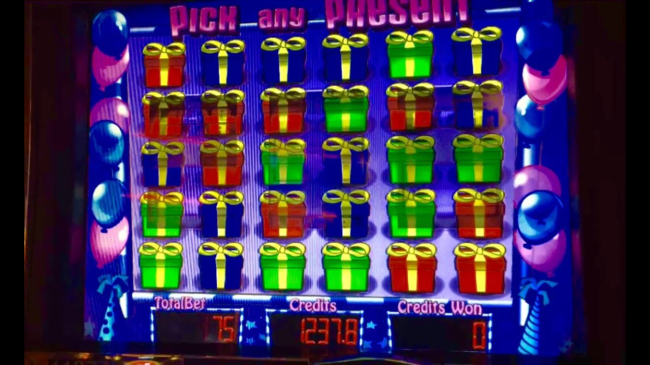 Jackpot Party slot- Max bet bonus!