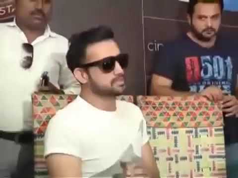 Atif Aslam Got Angry When Indian Reporter Said Pakistani Are Terrorists