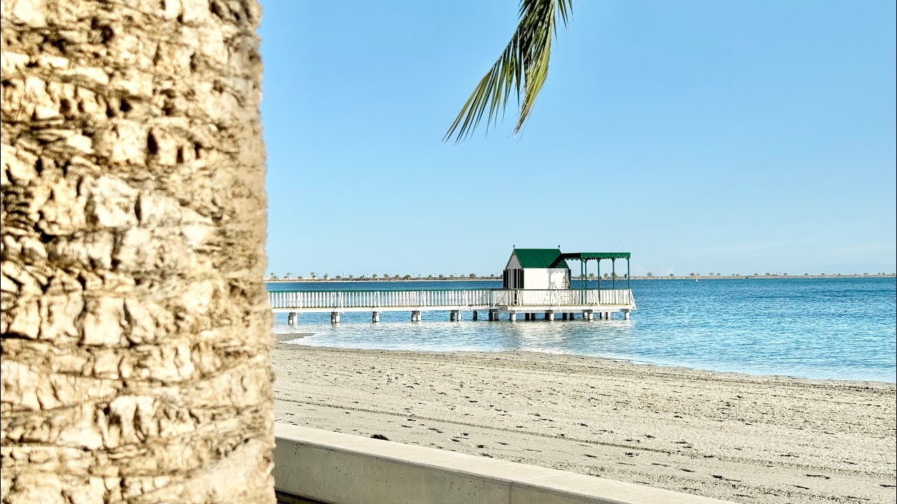 Piso en primera línea con vistas al mar y garaje en venta en San Pedro del Pinatar. Se vende 