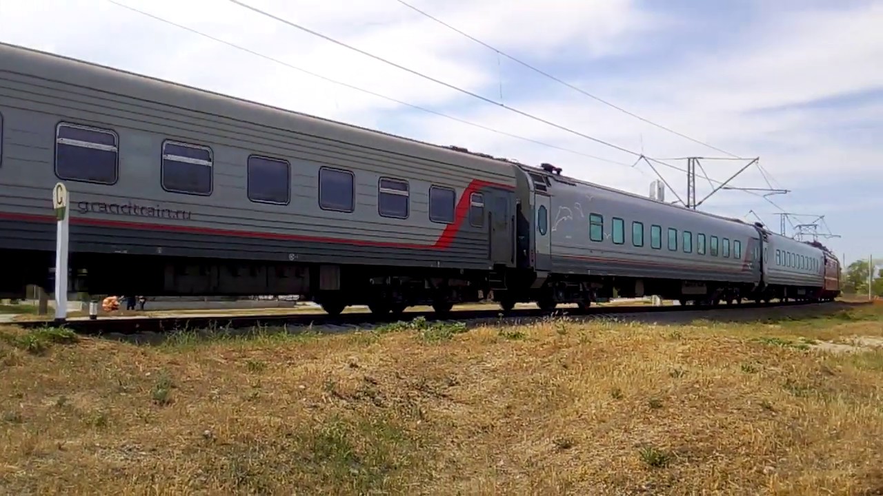 Поезд москва евпатория время. Поезд «Таврия» 174м/173м Москва — Евпатория. Вл10-1414. Вл10-1414 КЖД. Поезд 174м Москва Евпатория.