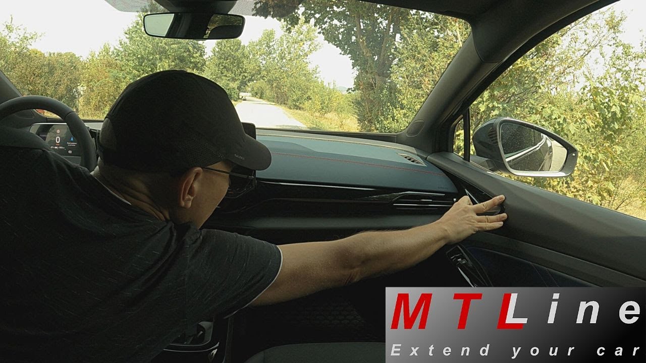 VW VW ID5 GTX, MY2022 automatic unlocking with parking brake engaged